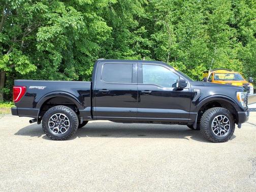 Black Metallic 2021 Ford F-150 XLT