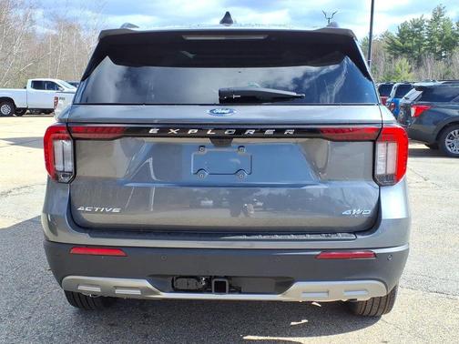 Carbonized Gray Metallic 2026 Ford Explorer Active