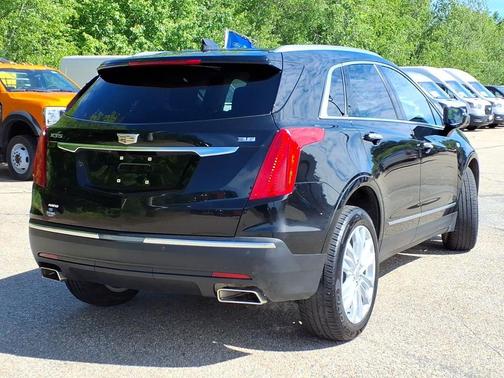 Stellar Black Metallic 2019 Cadillac XT5 Premium Luxury