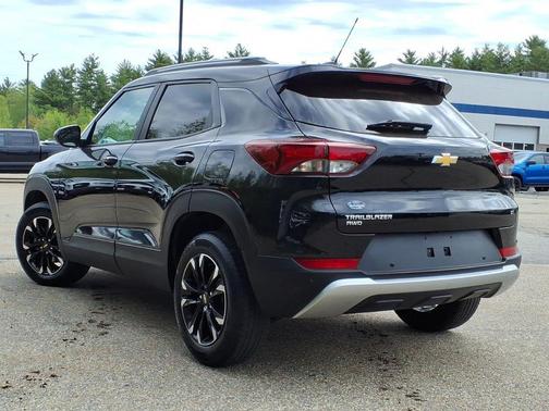Mosaic Black Metallic 2023 Chevrolet Trailblazer LT