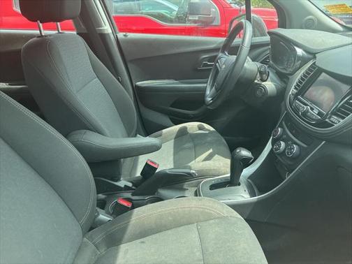 2022 Chevrolet Trax LS