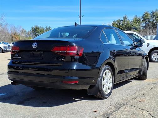 Black Uni 2016 Volkswagen Jetta 1.8T SEL