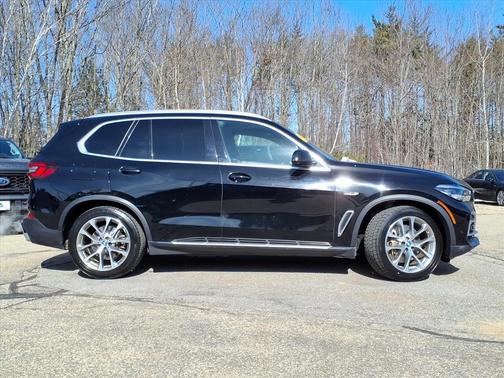 Jet Black 2023 BMW X5 PHEV xDrive45e