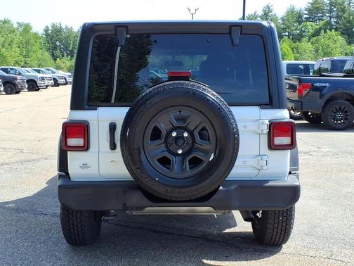 Bright White Clearcoat 2023 Jeep Wrangler Sport