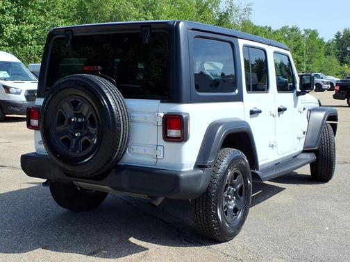 Bright White Clearcoat 2023 Jeep Wrangler Sport