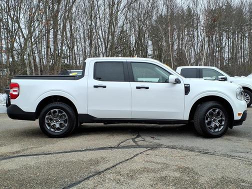 Oxford White 2022 Ford Maverick XLT