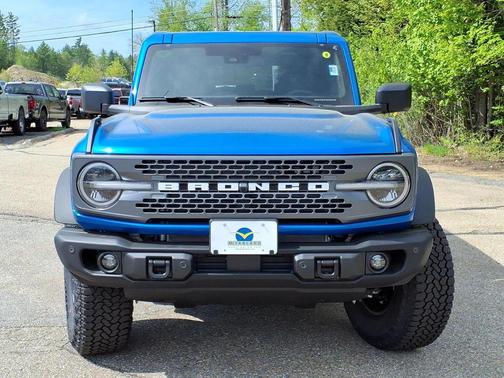 Velocity Blue Metallic 2026 Ford Bronco Badlands