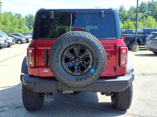 Ruby Red Metallic Tinted Clearcoat 2026 Ford Bronco Badlands