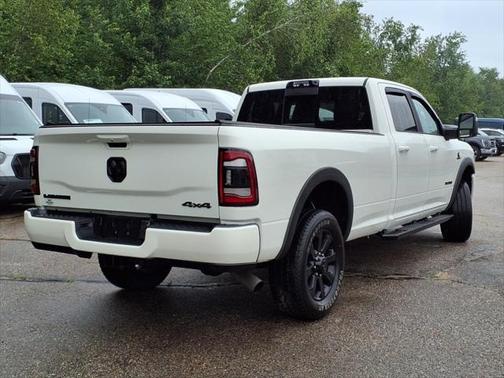 2023 RAM 3500 Laramie Crew Cab 4x4 8' Box