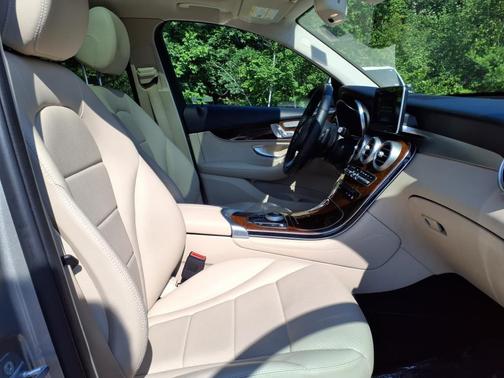 2019 Mercedes-Benz GLC 300 4MATIC