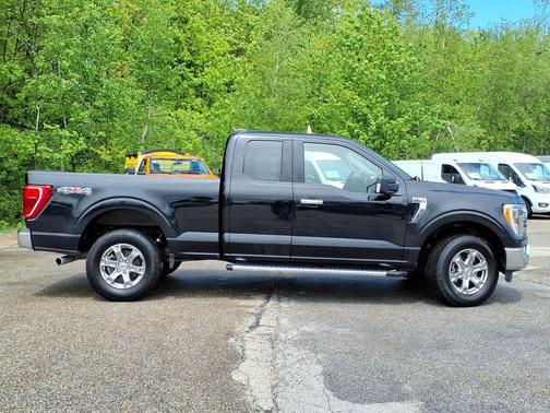Black Metallic 2023 Ford F-150 XLT