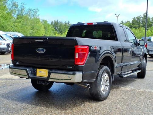 Black Metallic 2023 Ford F-150 XLT