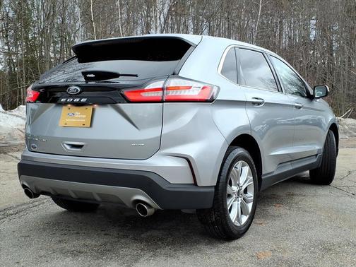 Silver Metallic 2024 Ford Edge Titanium