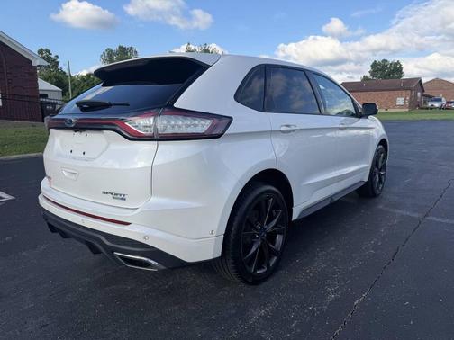 White 2015 Ford Edge Sport