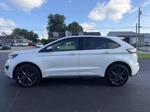 White 2015 Ford Edge Sport
