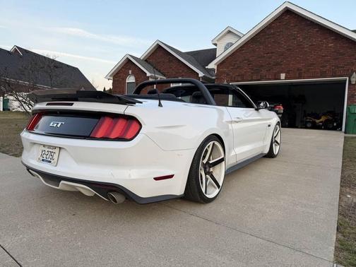 2017 Ford Mustang GT Premium