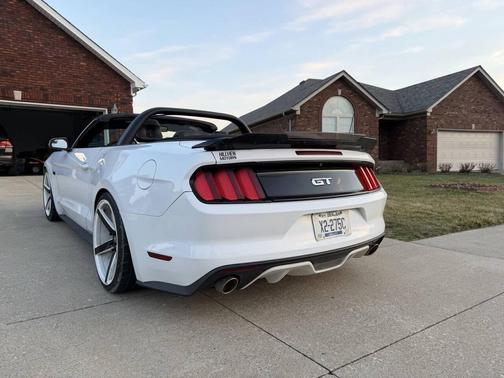 2017 Ford Mustang GT Premium