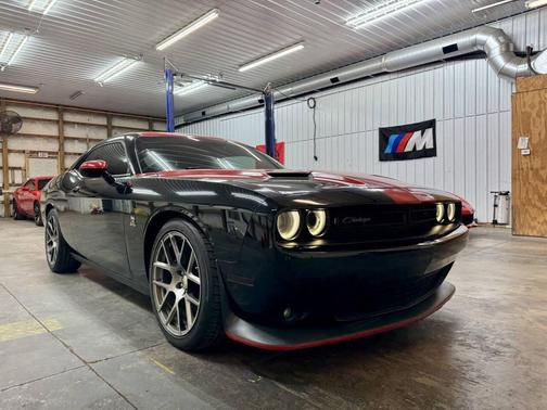 2016 Dodge Challenger R/T Scat Pack
