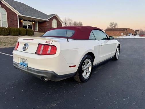2012 Ford Mustang V6