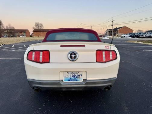 2012 Ford Mustang V6