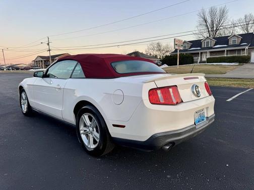 2012 Ford Mustang V6