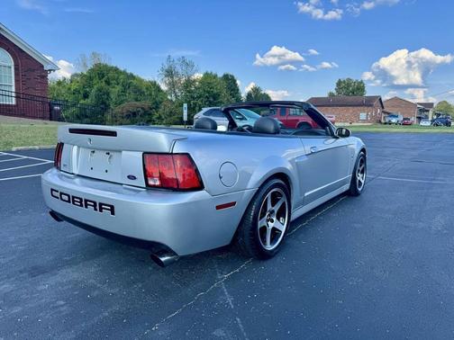 2003 Ford Mustang SVT Cobra