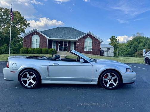 2003 Ford Mustang SVT Cobra