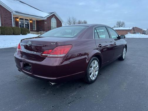 2008 Toyota Avalon XLS