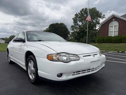White 2000 Chevrolet Monte Carlo SS 2dr Coupe