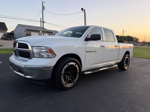 White 2021 RAM 1500 Classic SLT