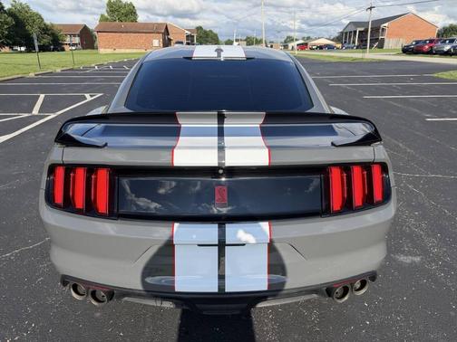 Gray 2018 Ford Shelby GT350R Base