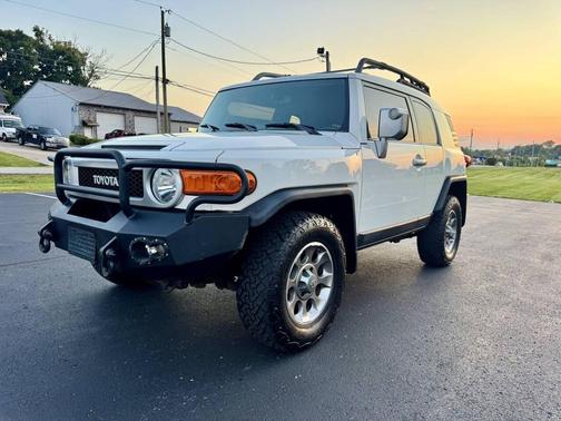 2013 Toyota FJ Cruiser Base