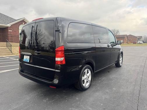 2017 Mercedes-Benz Metris Base