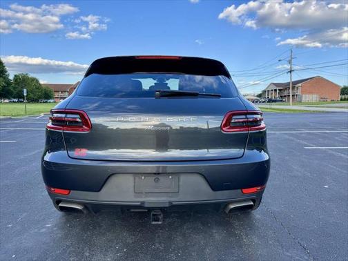 2017 Porsche Macan Base