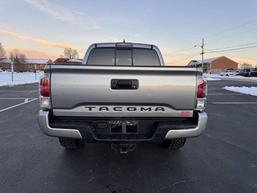 2016 Toyota Tacoma SR5