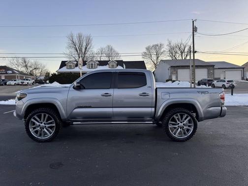 2016 Toyota Tacoma SR5