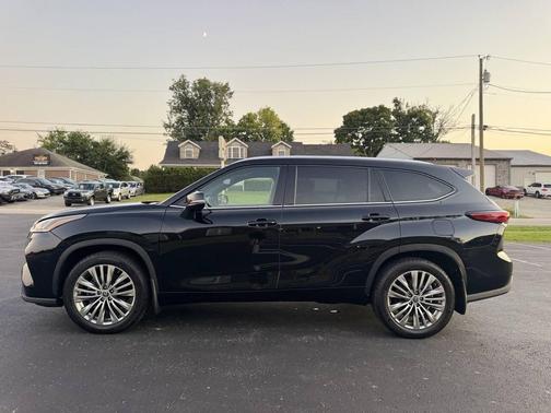 2021 Toyota Highlander Platinum AWD 4dr SUV