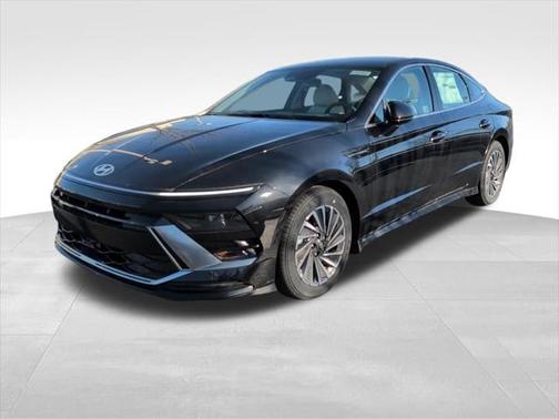 2024 Hyundai SONATA Hybrid SE