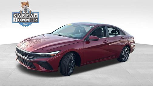 2025 Hyundai ELANTRA SEL