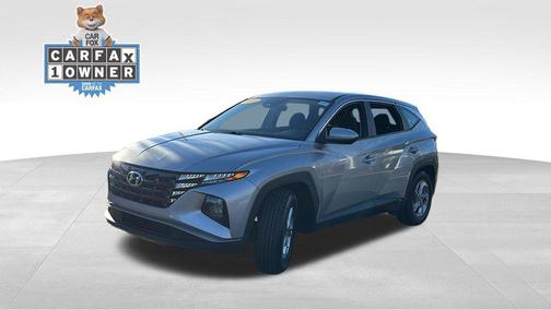 2022 Hyundai TUCSON SE