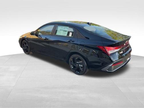 Abyss Black 2026 Hyundai ELANTRA Sport