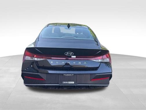 Abyss Black 2026 Hyundai ELANTRA Sport
