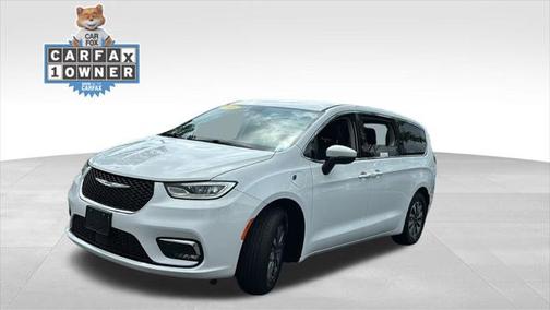 2023 Chrysler Pacifica Hybrid Touring L