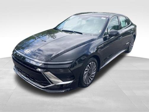 Abyss Black 2026 Hyundai SONATA Hybrid SE