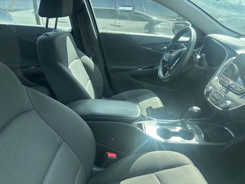 2019 Chevrolet Malibu 1LS