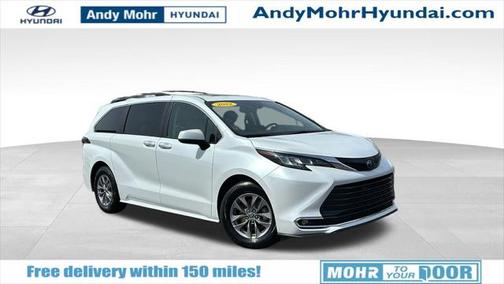 2022 Toyota Sienna XLE 7 Passenger