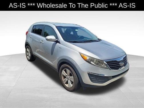 Bright Silver 2013 Kia Sportage LX