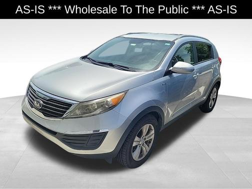 Bright Silver 2013 Kia Sportage LX