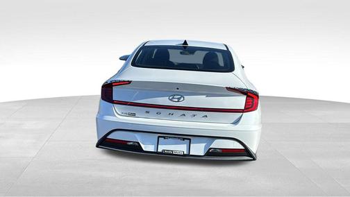2023 Hyundai SONATA SE