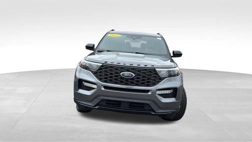 Carbonized Gray Metallic 2023 Ford Explorer ST-Line
